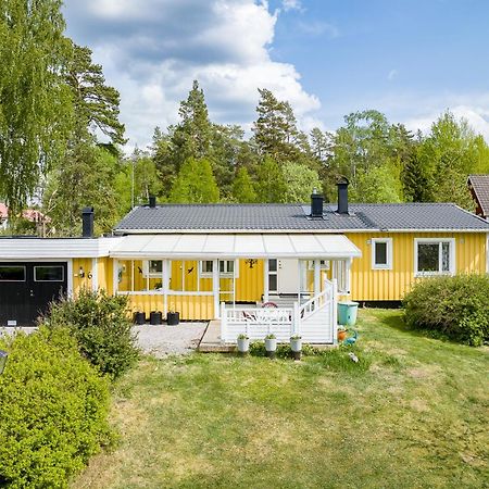 3Bdr Close To Nature A Beautiful Home Lake Nearby Упсала Екстериор снимка